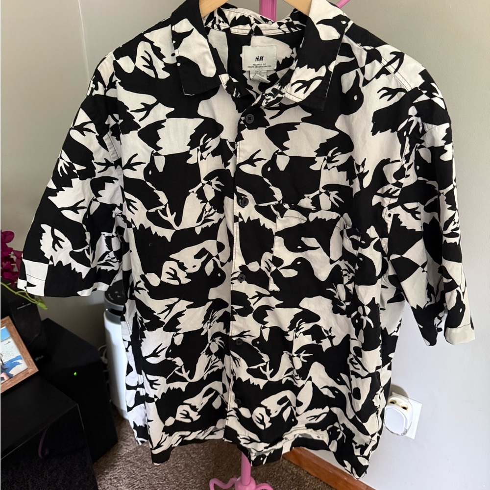 H&M Black and White Casual Button Down Shirt